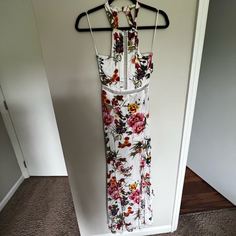 Backless beachy dress